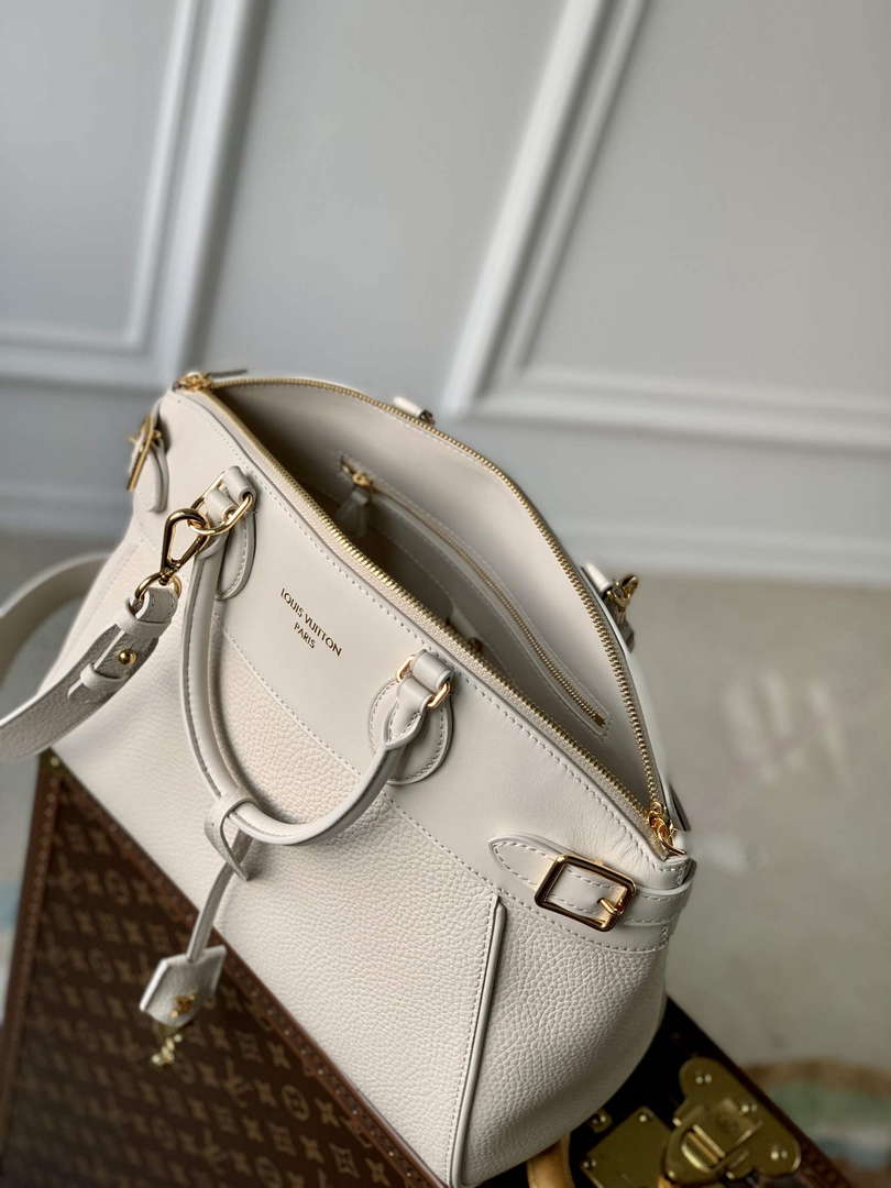 LV M23061 Louis Vuitton Lock It MM Bag Cr��me Beige