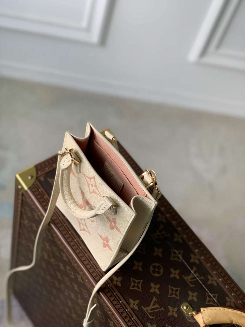LV M81416 Louis Vuitton Petit Sac Plat Bag Pink