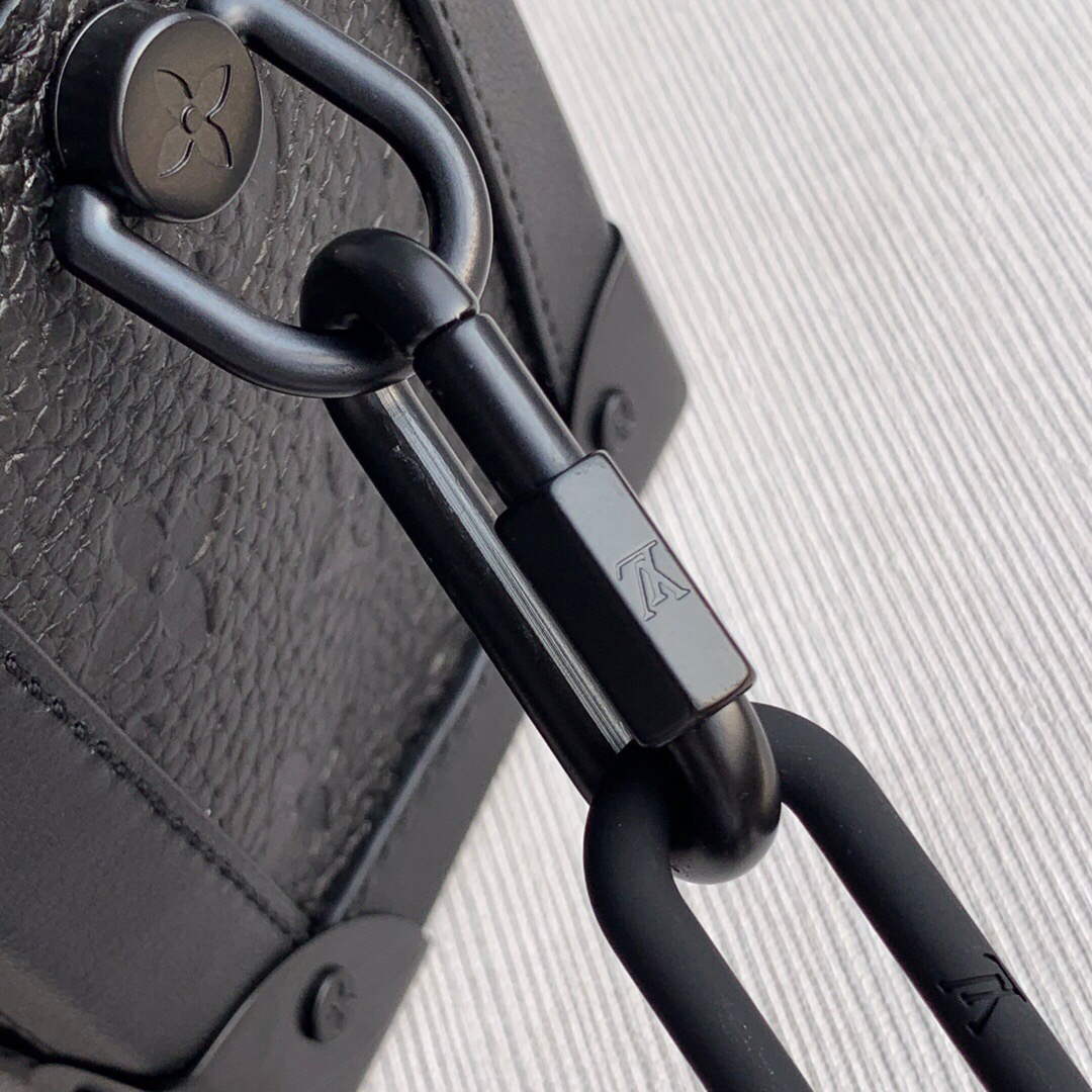 LV M55700 Louis Vuitton Soft Trunk Bag Black