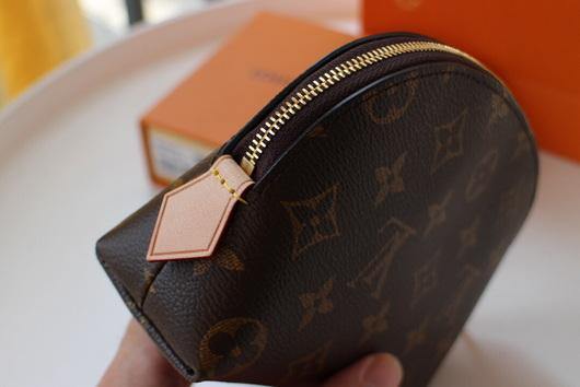 LV M47515 Louis Vuitton M47516 Cosmetic Pouch PM