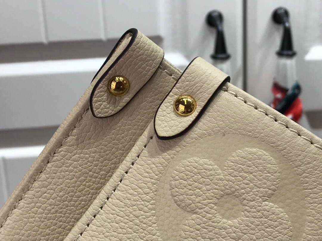 LV M45717 Louis Vuitton Onthego MM M45718 Bag Cream Saffron