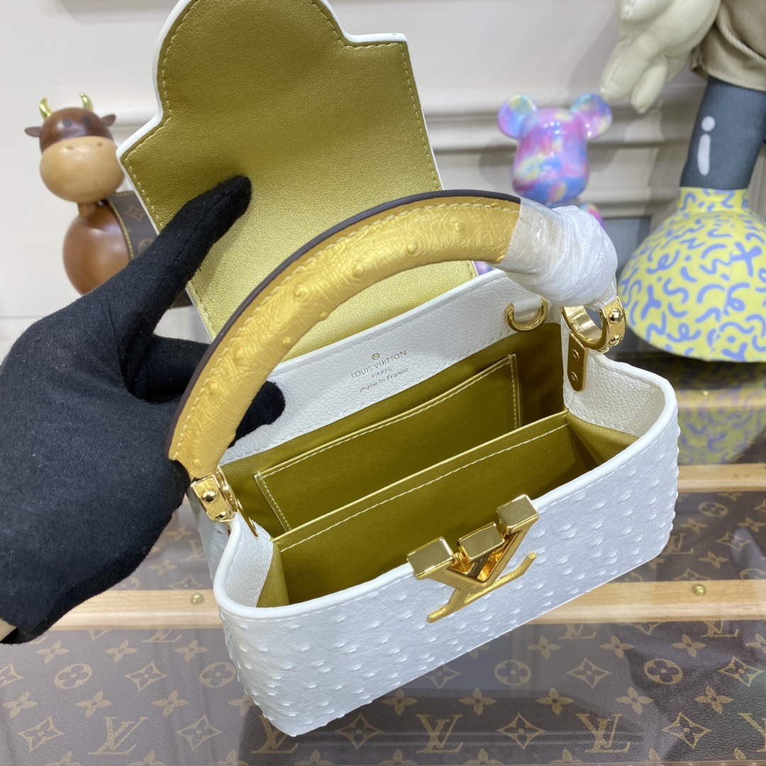 LV N81523 Louis Vuitton Capucines Mini Handbag White