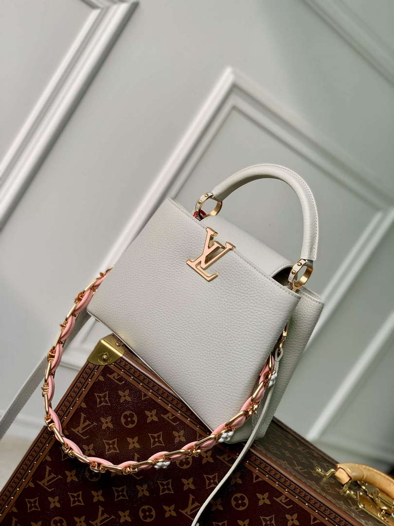 LV M23280 Louis Vuitton Capucines BB Handbag Ice Grey