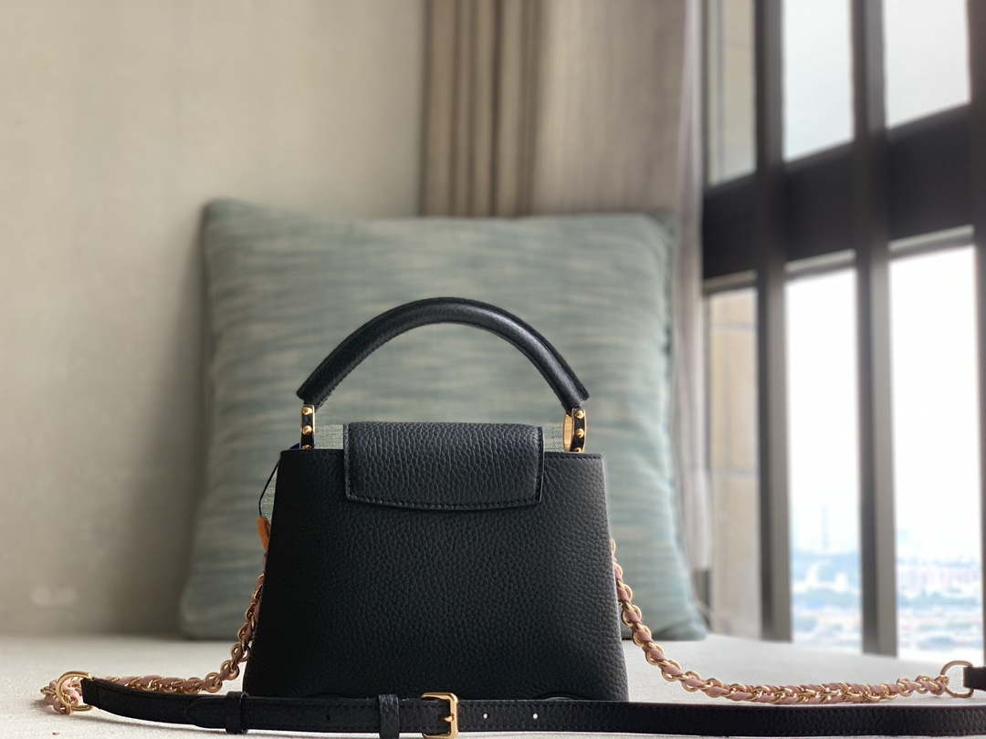 LV M22121 Louis Vuitton Capucines Mini Handbag Black