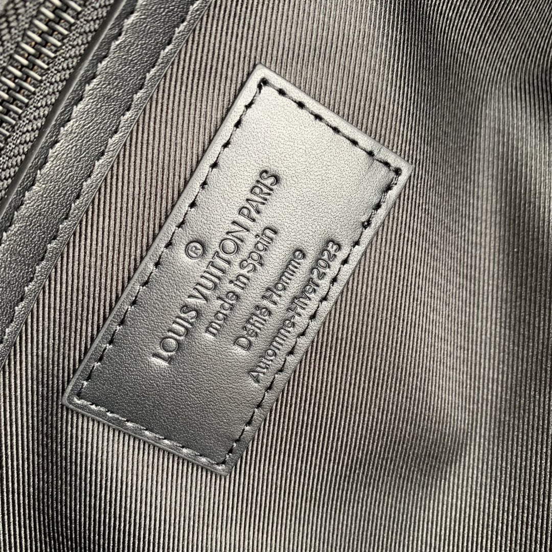 LV M23174 Louis Vuitton Keepall Bandouli��re 50 Bag Gradient Electric Sun