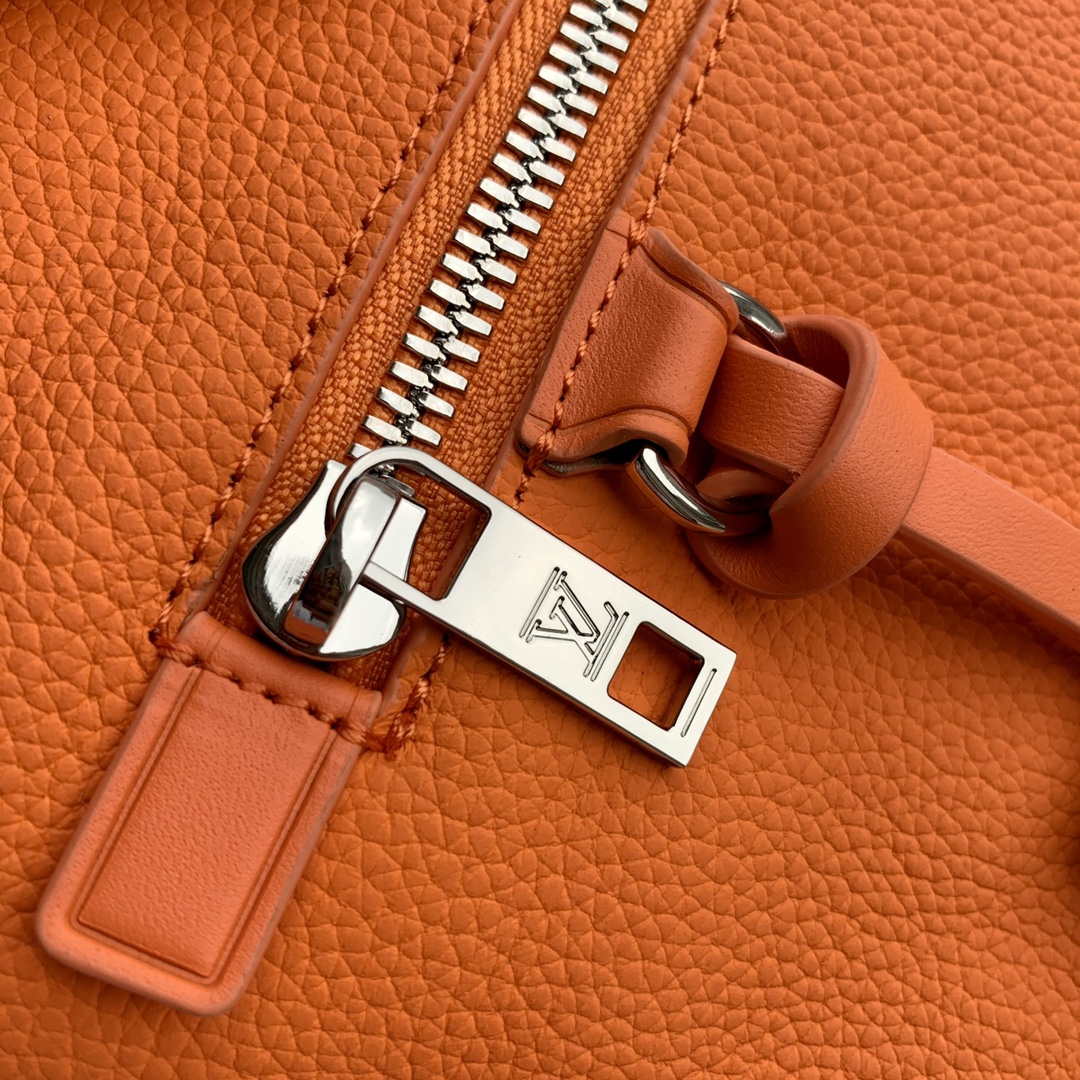 Louis Vuitton M69837 LV Aerogram Pochette iPad Orange
