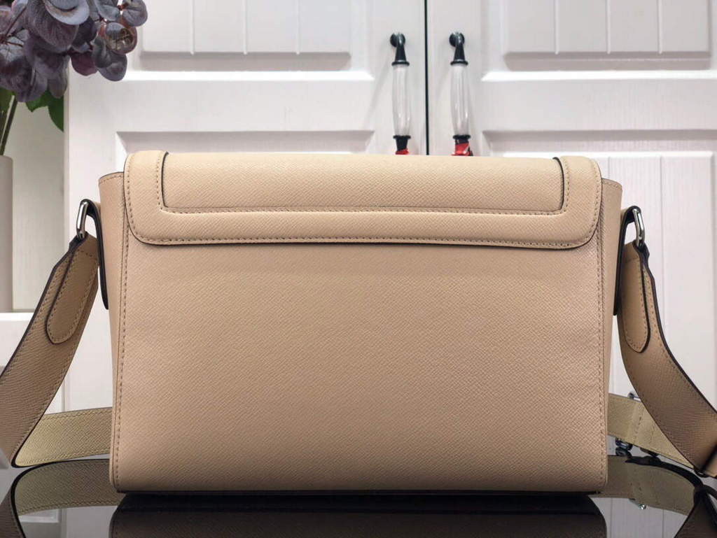 LV M30813 Louis Vuitton New Flap Messenger Beige