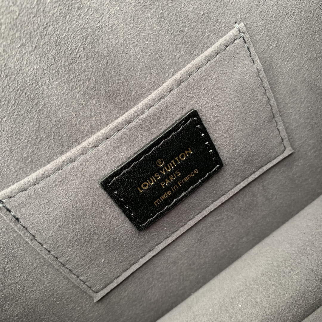 LV M22276 Louis Vuitton Dauphine MM Bag Black