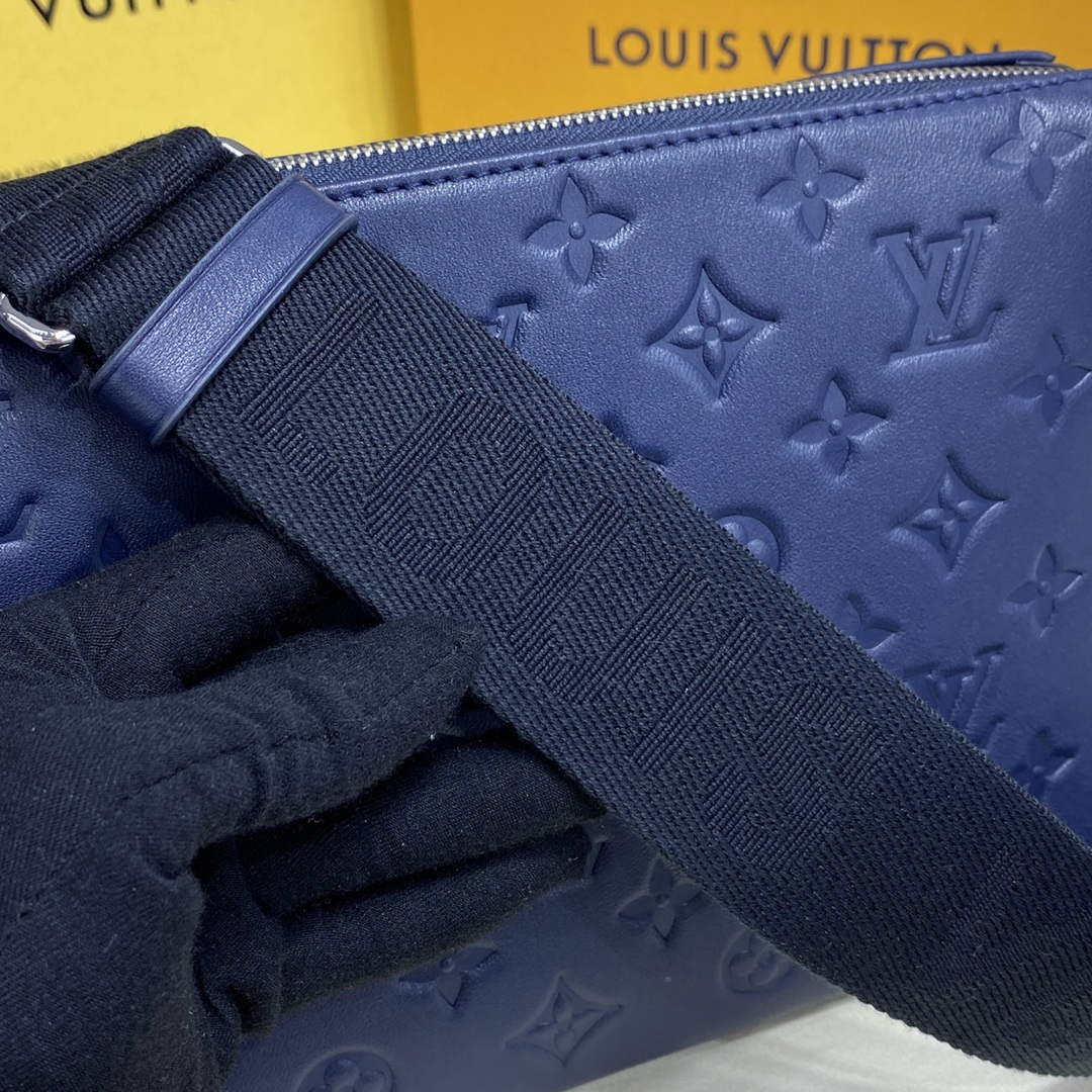 LV M21282 Louis Vuitton Coussin PM Bag Marine Blue