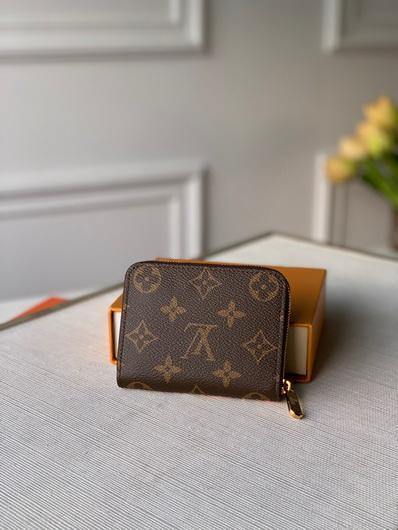 LV N69745 Louis Vuitton N60404 Zippy Purse Christmas Monogram