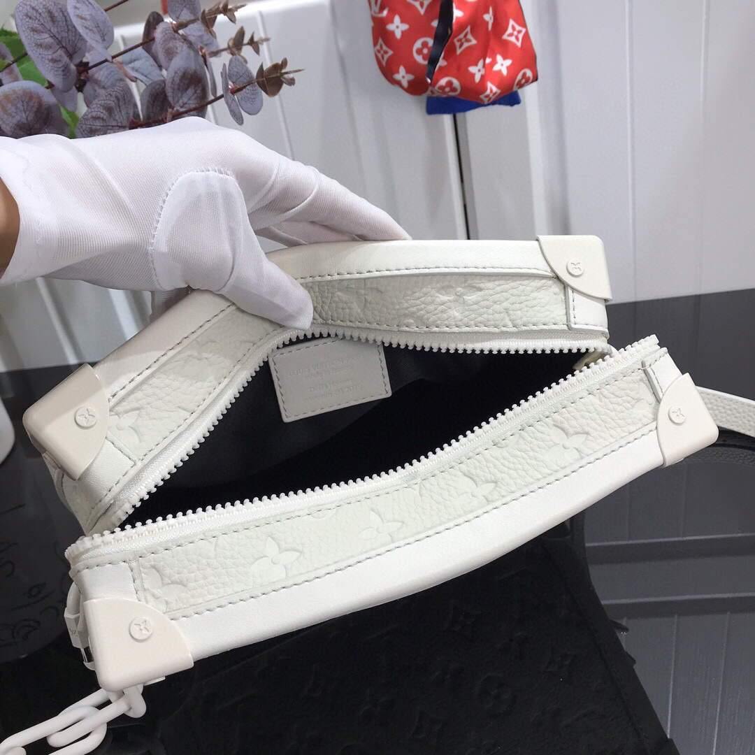 LV M44730 Louis Vuitton M44478 Soft Trunk Monogram Whtie Bag