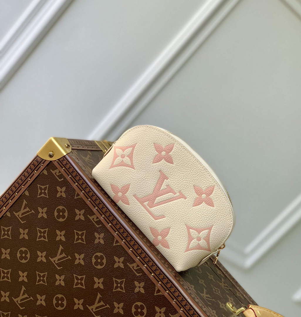 LV M45951 Louis Vuitton Pochette Cosmetique PM Pink