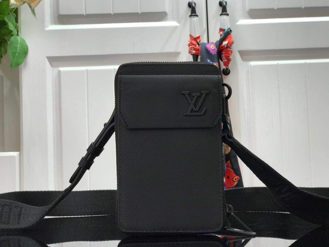 LV M57089 Louis Vuitton Phone Pouch Black Grained Calf Leather