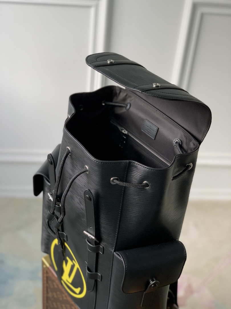 LV M41079 Louis Vuitton Christopher MM Epi Black With Yellow Logo