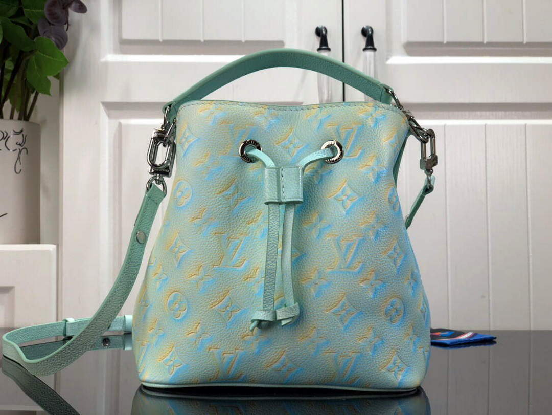 LV M46173 Louis Vuitton NONO BB Bucket Bag Vert d eau Green