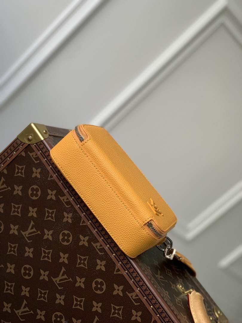 LV M59161 Louis Vuitton Alpha Wearable Wallet Yellow