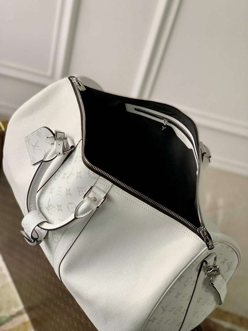LV M30885 Louis Vuitton Keepall Bandouli��re 50 Bag Optic White