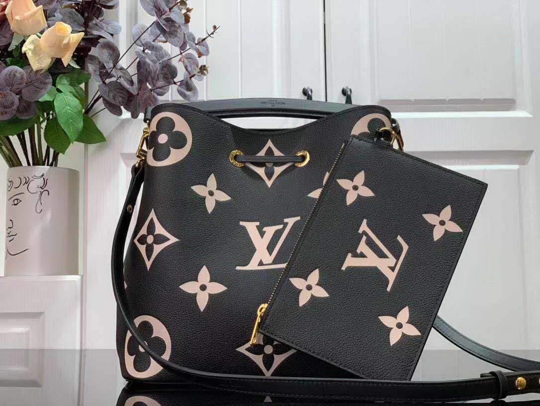 LV M44022 Louis Vuitton M45497 NONO Shoulder Bag Black