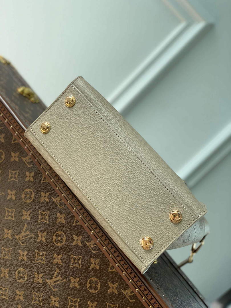 LV M57729 Louis Vuitton On My Side PM Tote Bag Beige