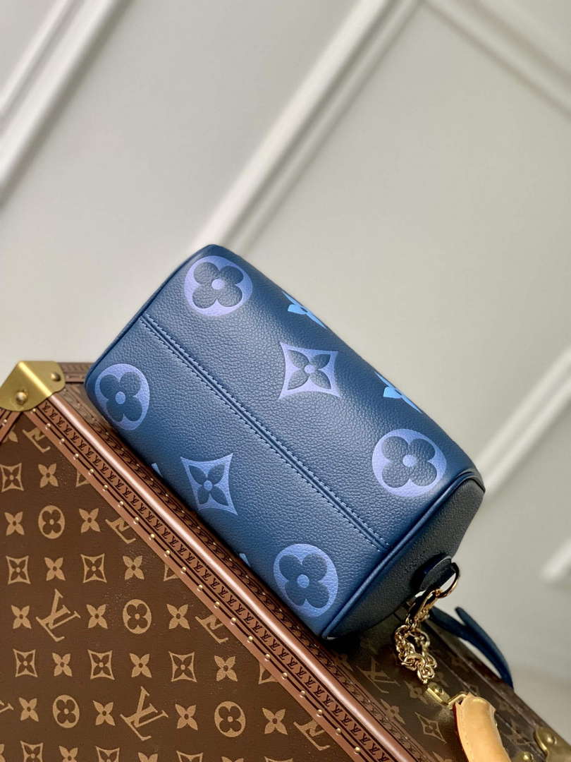 LV M46517 Louis Vuitton Speedy Bandouli��re 20 Gradient Blue