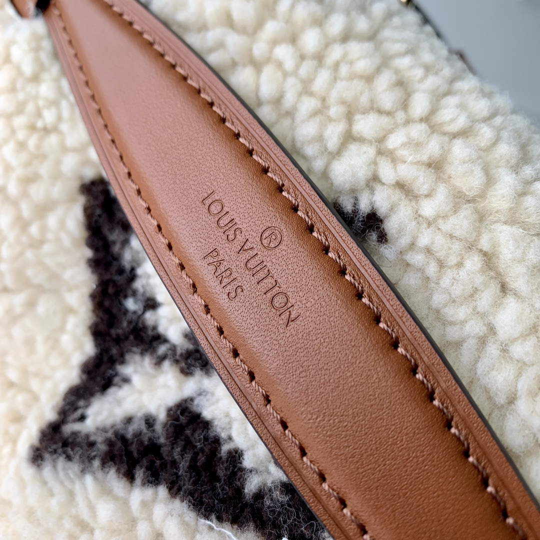 Louis Vuitton LV M23715 Bumbag Cream/Brown