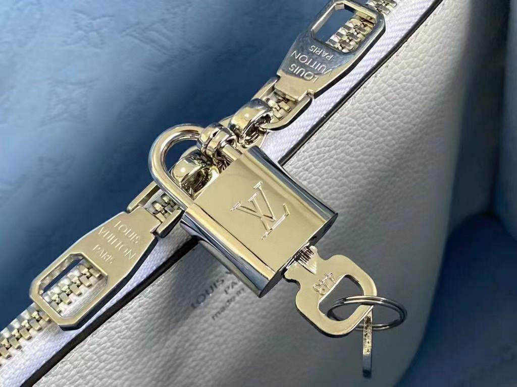 LV M57853 Louis Vuitton M58788 Muria Mahina M58483 Leather Blue