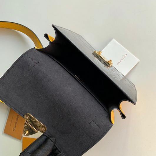 LV M90376 Louis Vuitton M90505 Spring Street Bag Silver