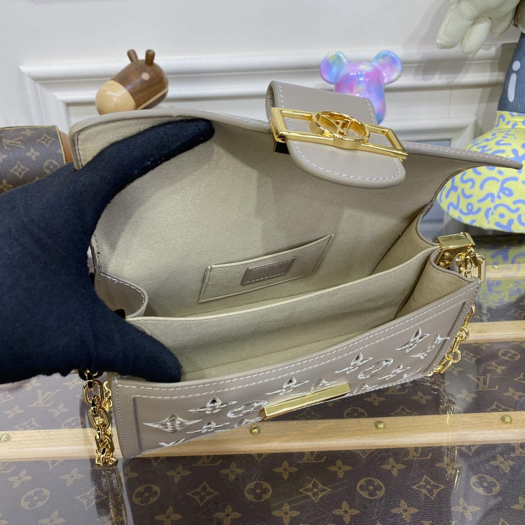 LV M22955 Louis Vuitton Dauphine East West Handbag Khaki