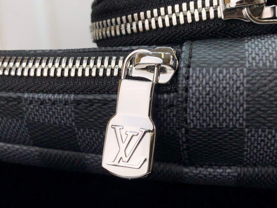 LV N45277 Louis Vuitton Avenue Slingbag Black