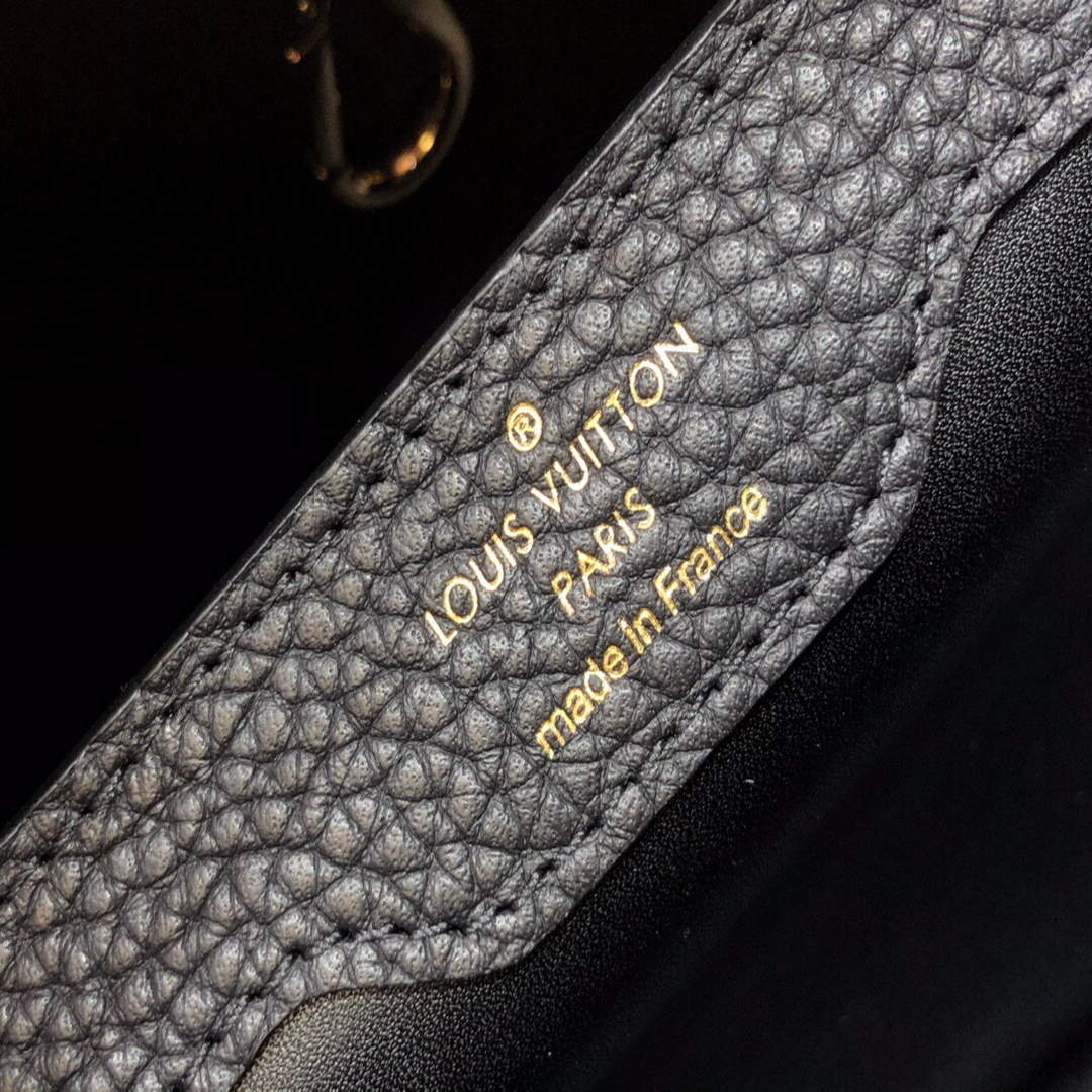 LV M59119 Louis Vuitton Capucines BB Handbag