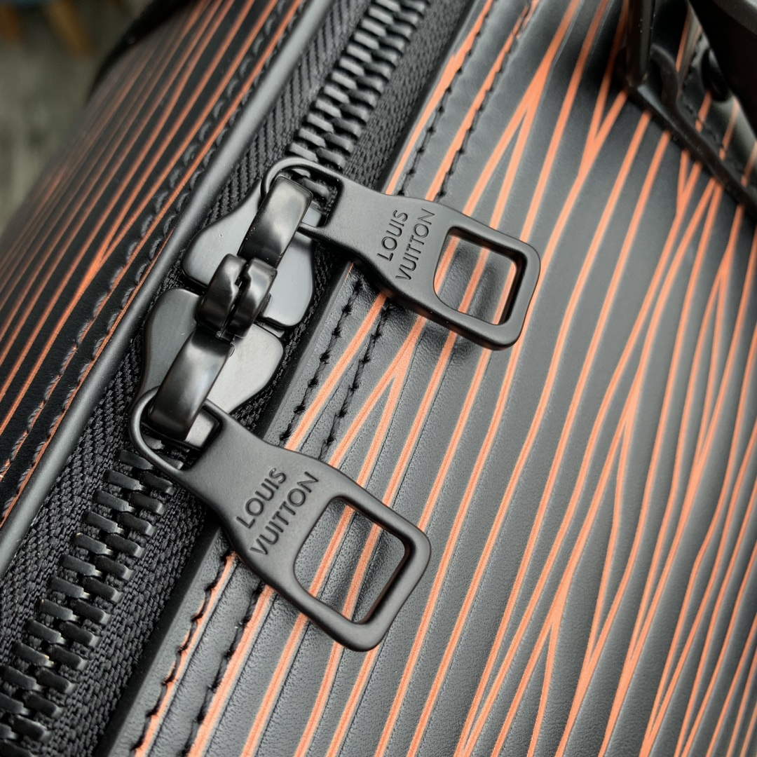 LV M23174 Louis Vuitton Keepall Bandouli��re 50 Bag Gradient Electric Sun