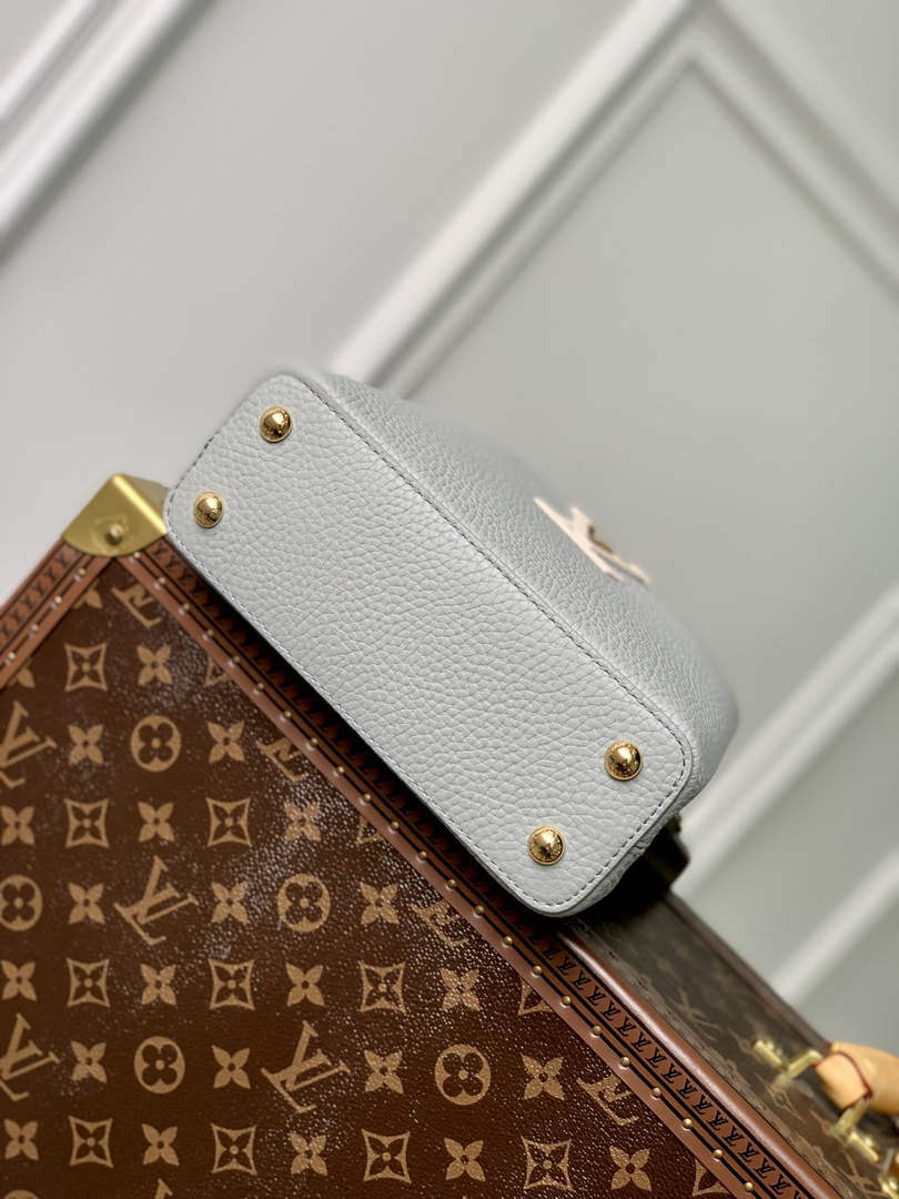 LV M21296 Louis Vuitton Capucines Mini Handbag Steeple Gray / Greige