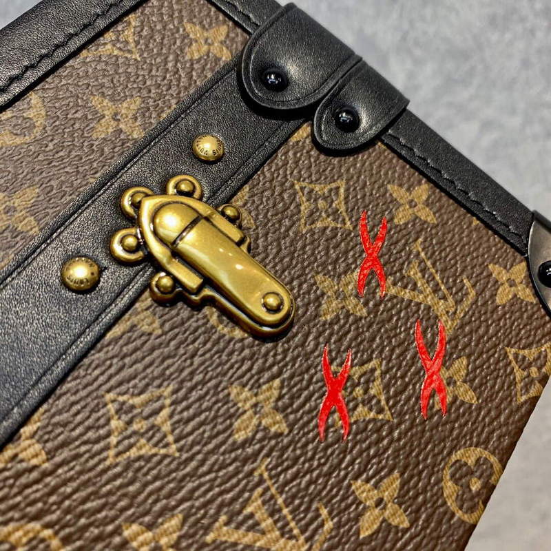 LV M46120 Louis Vuitton Petite Malle East West Handbag