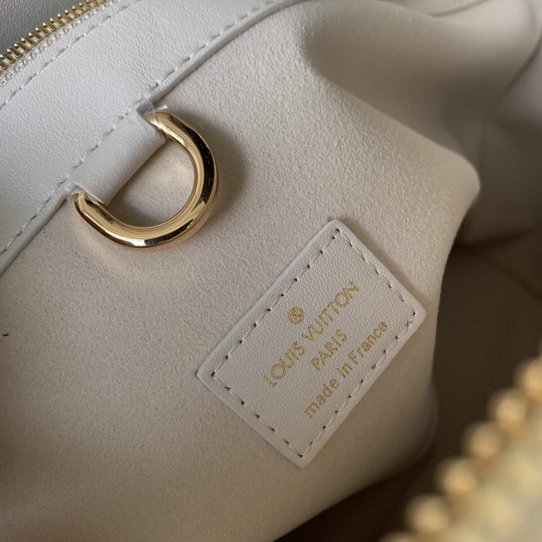 LV M23061 Louis Vuitton Lock It MM Bag Cr��me Beige