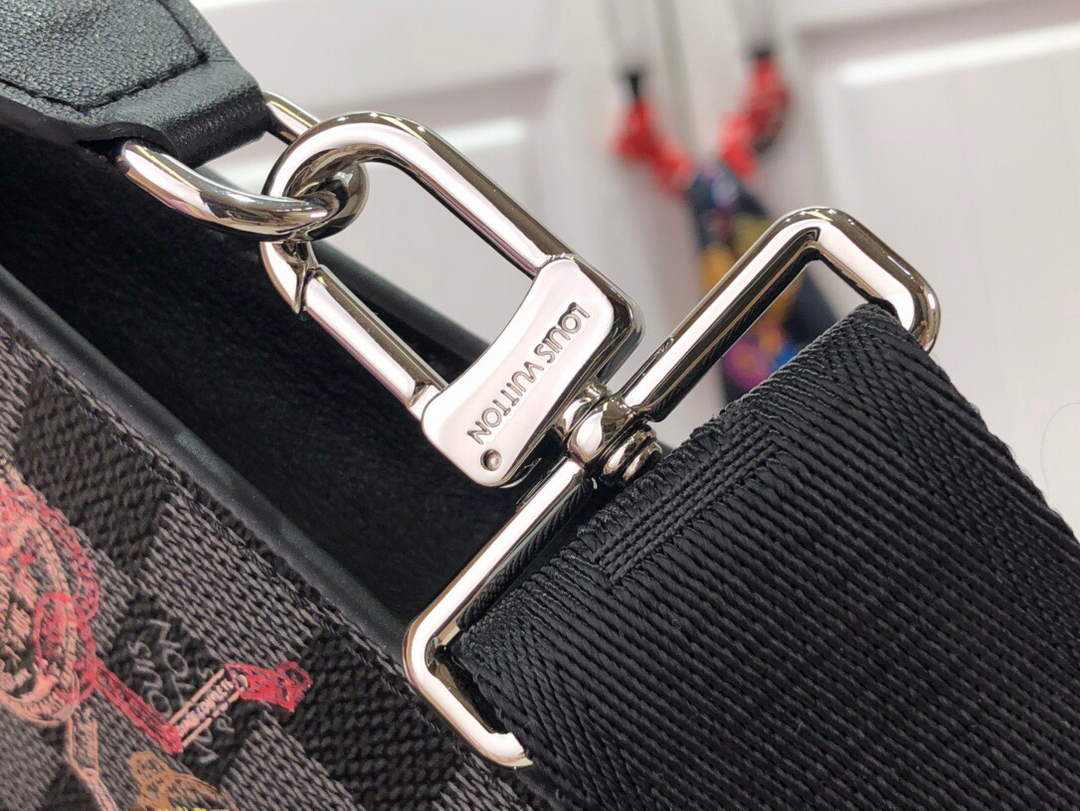 LV N64608 Louis Vuitton Gaston Wearable Wallet Black
