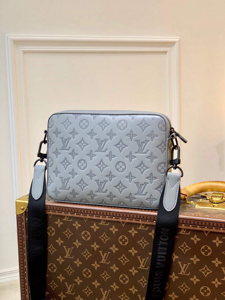 LV M46104 Louis Vuitton Duo Messenger