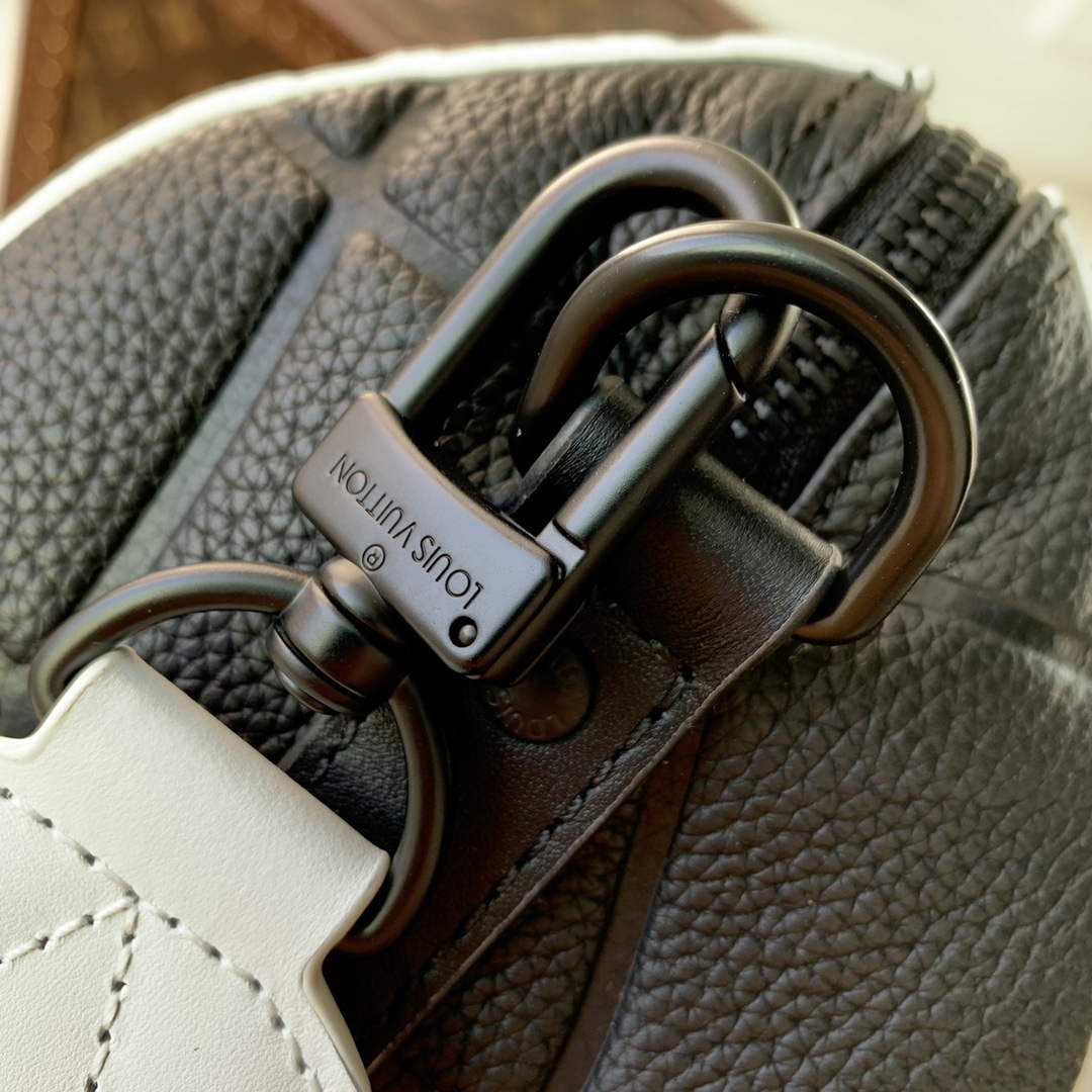 LV M21543 Louis Vuitton City Keepall Bag Black