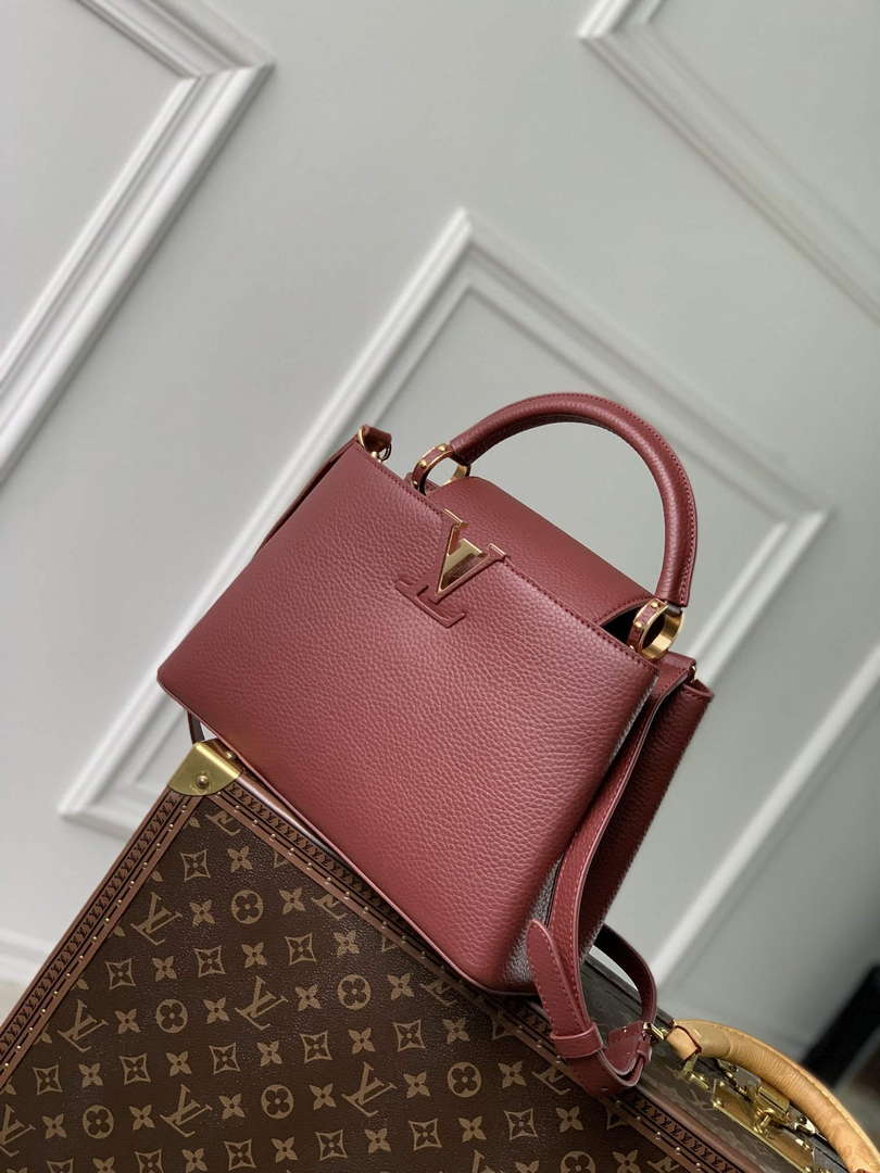 LV M25128 Louis Vuitton Capucines MM Handbag Griotte Red