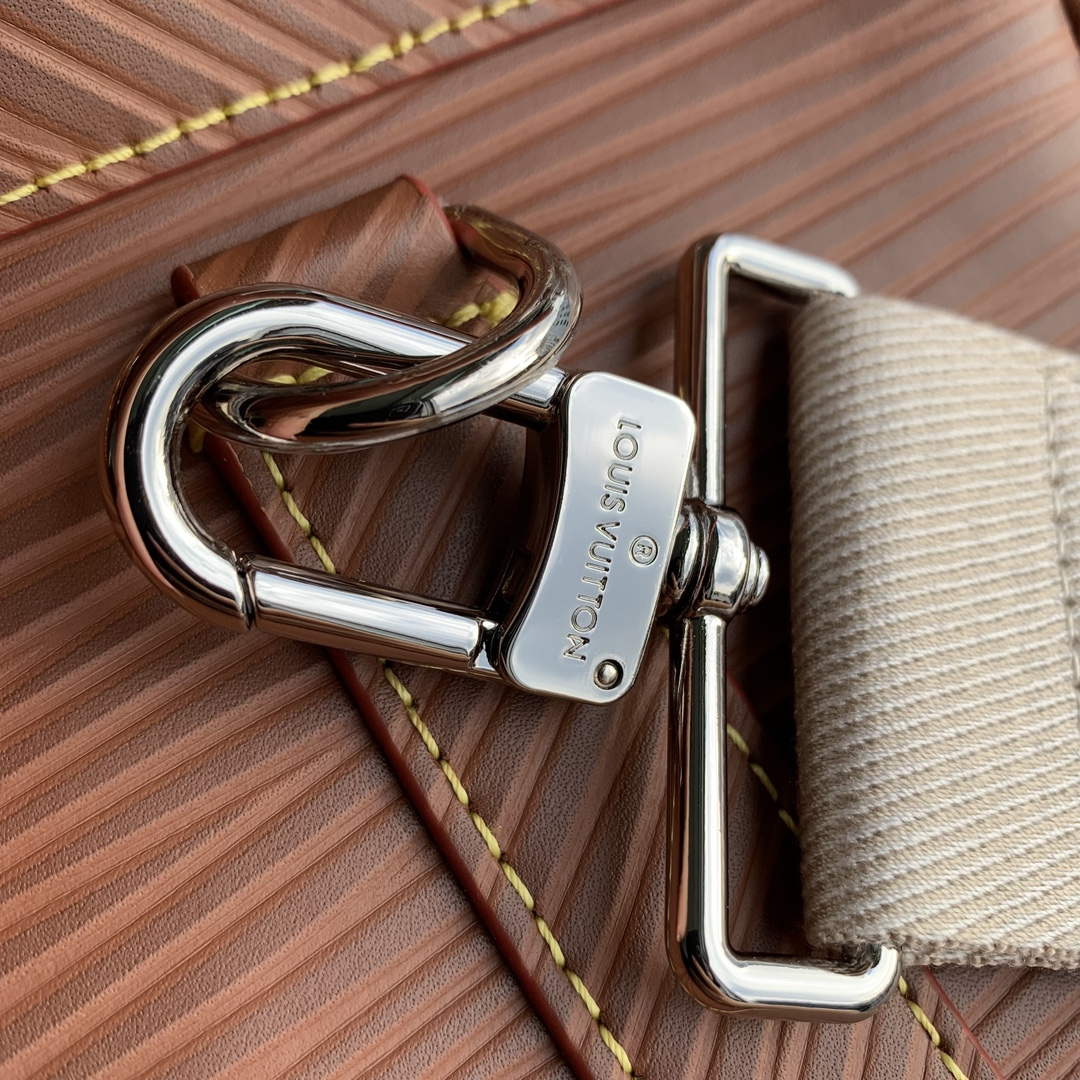 LV M23117 Louis Vuitton Maxi No�� Sling Bag Cognac