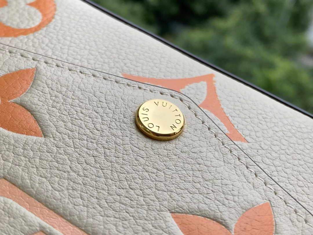LV M80498 Louis Vuitton F��licie Pochette Bag Cream