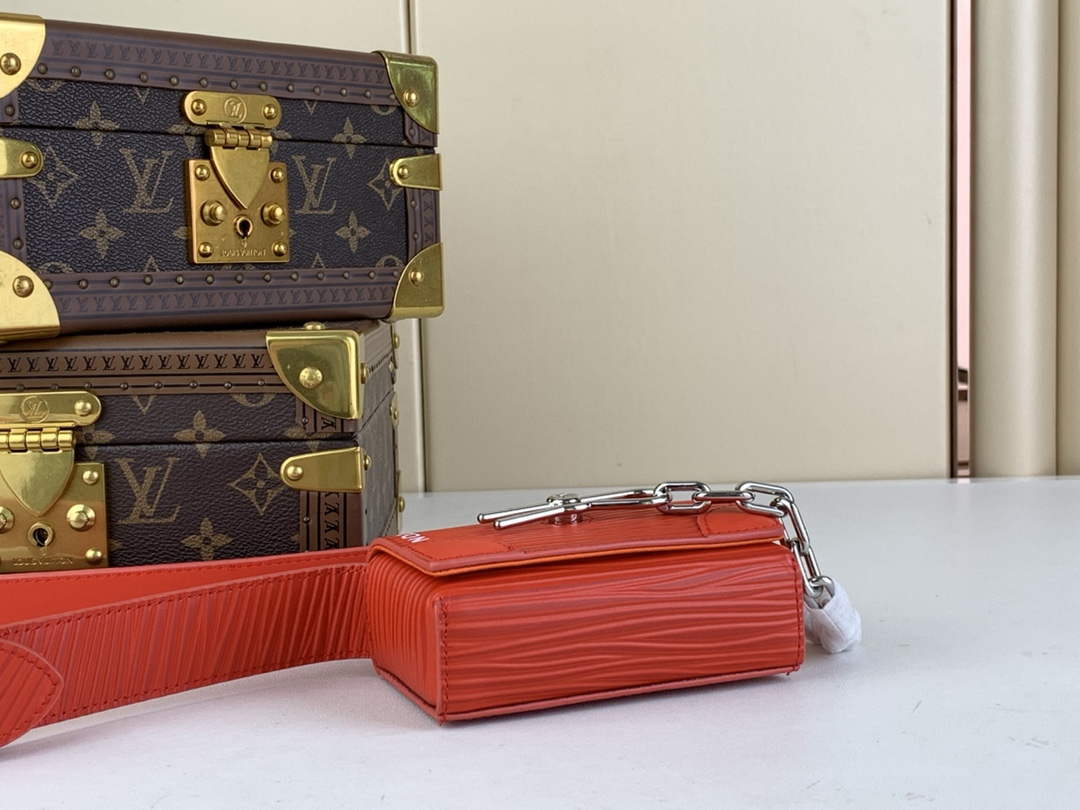 LV M23837 Louis Vuitton Micro Steamer Wallet Vermillion Red