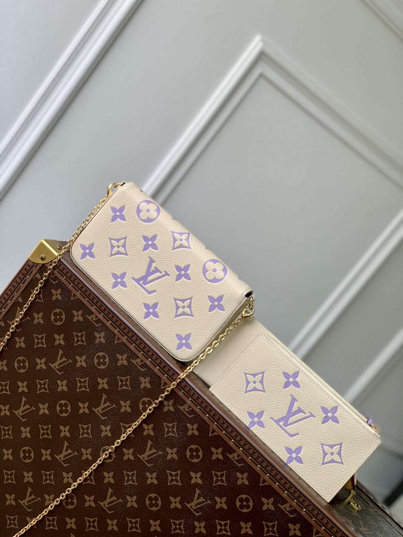 LV M82610 Louis Vuitton Pochette F��licie Bag Taro Purple