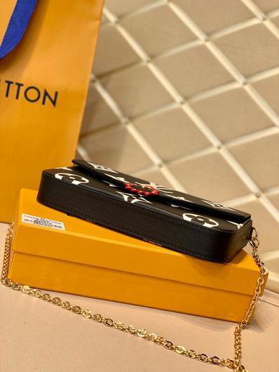 LV M69515 Louis Vuitton Crafty F��licie Pochette Black