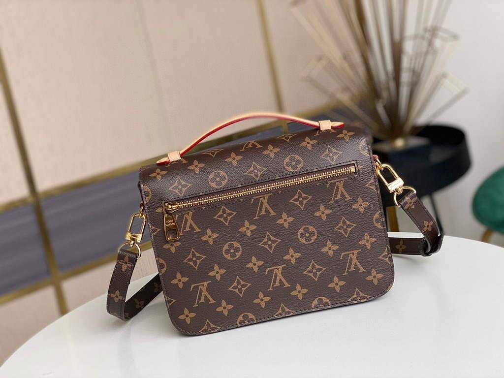 LV M44875 Louis Vuitton M44876 Pochette Metis Monogram Canvas