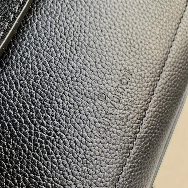 LV M20997 Louis Vuitton Lockme Ever Mini Handbag Black