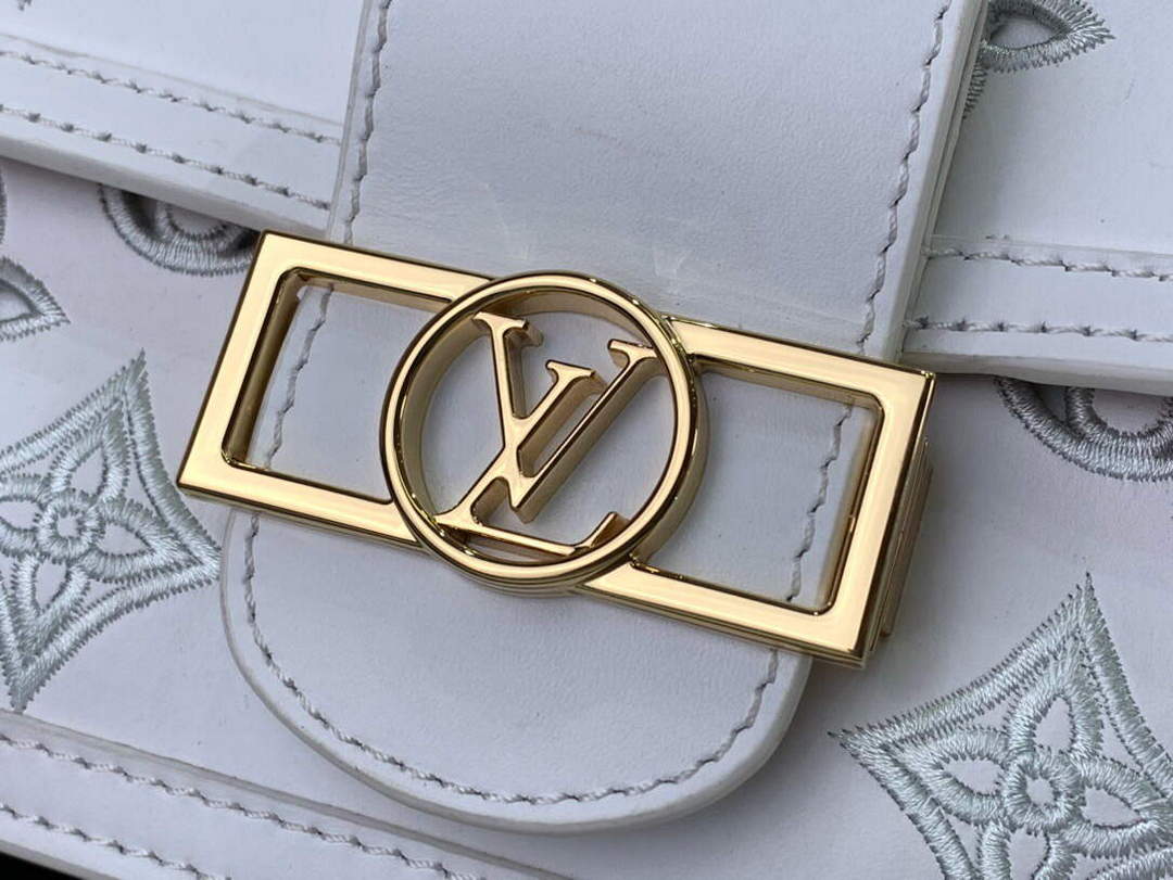 LV M20739 Louis Vuitton Dauphine East West Handbag White