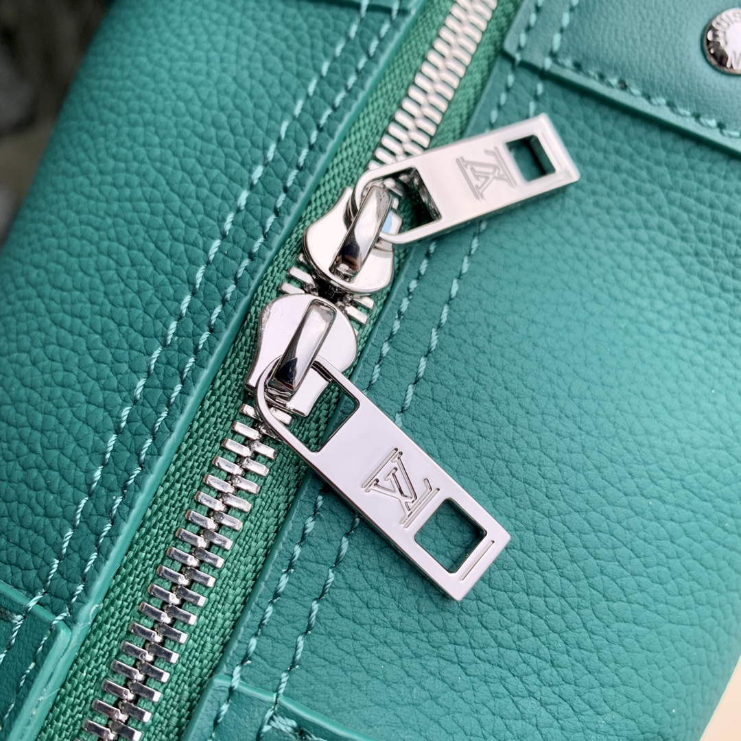 LV M22486 Louis Vuitton City Keepall Travel Bag Green