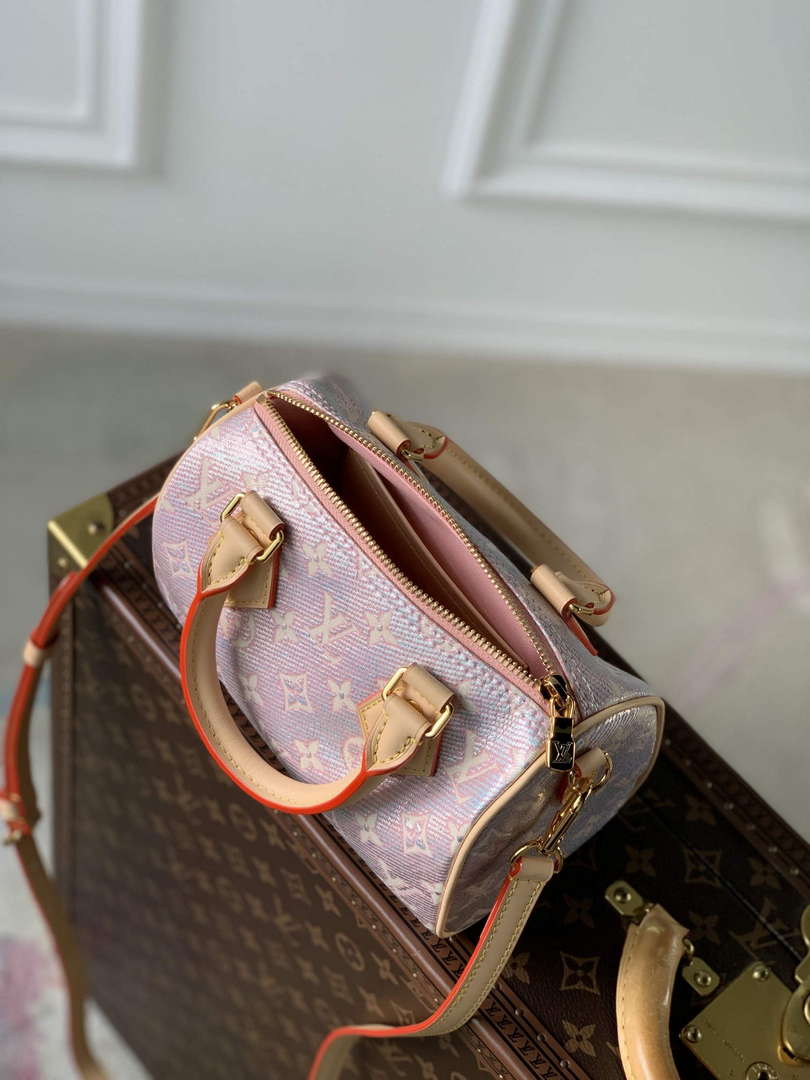 LV M22849 Louis Vuitton Speedy Bandouli��re 20 Handbag Pink