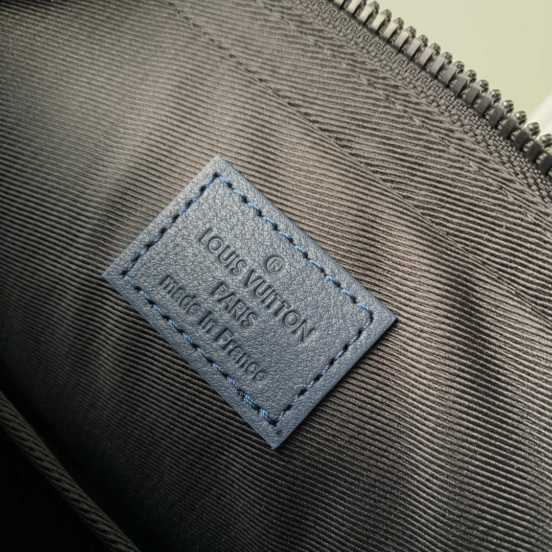 LV M46604 Louis Vuitton Trio Messenger Navy River Blue