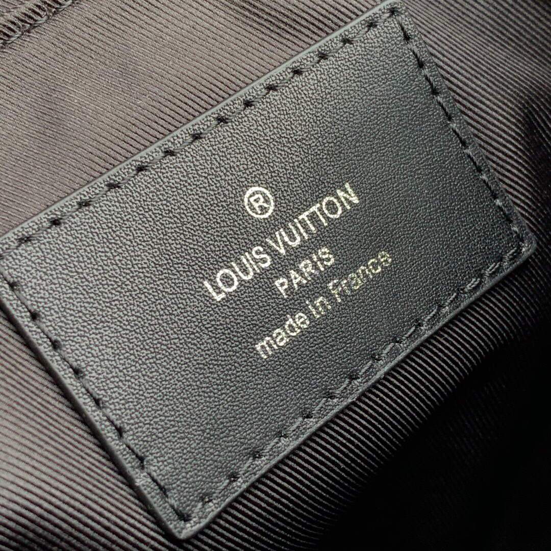 LV M58495 Louis Vuitton Christopher XS Bag Black M58493